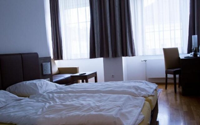 Hotel Vinothek Schwarzer Adler