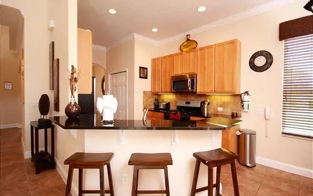 Gathering Drive House 7540