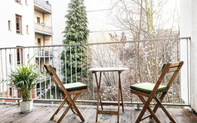 Altbau-Schmuckstück an der Karli mit riesigem Balkon