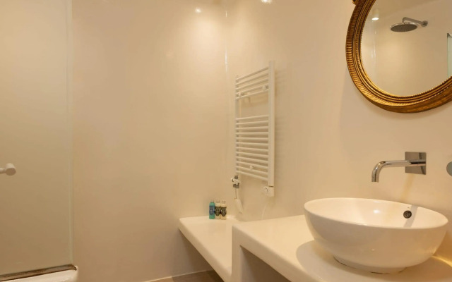 Luxury House with with Jetted Tub & Sea View 3AB