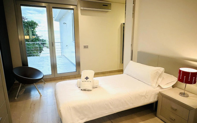 A001 - Villa de lujo en primera línea de mar