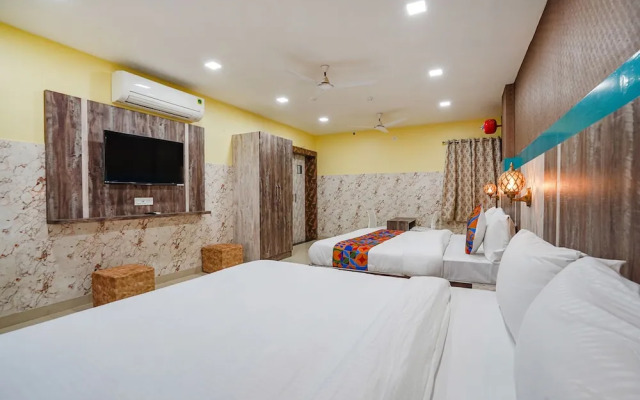 Rs Residency by OYO Rooms