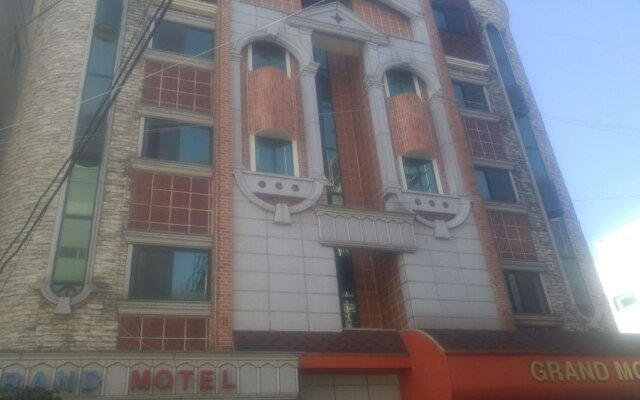 Samcheonpo Grand Motel