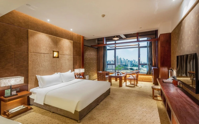 Jia Yu Emperor Hotel