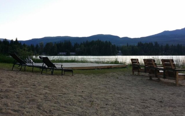 Hotel Civilia Lakeside by Civilia Golf Retreat