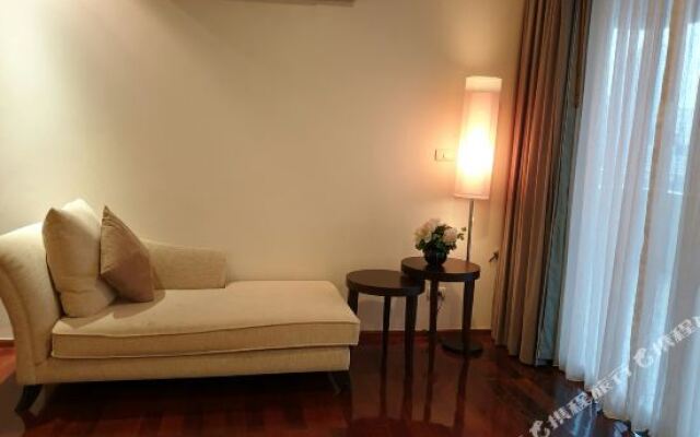 Piyathip Place Serviced Apartment