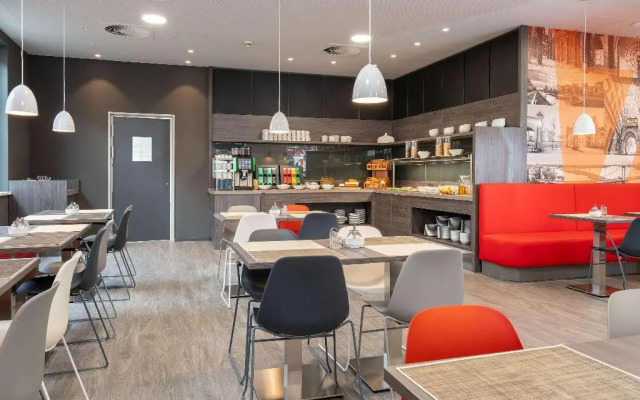 Campanile Duisburg City