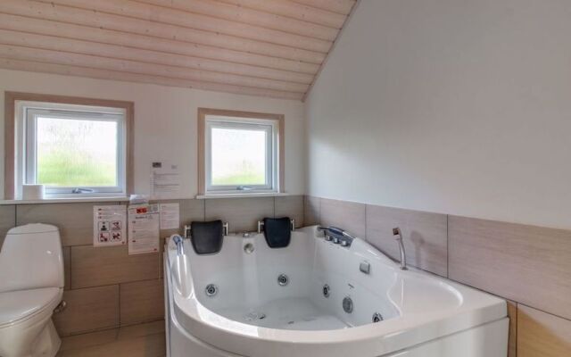 "Alyna" - 850m from the sea in NW Jutland