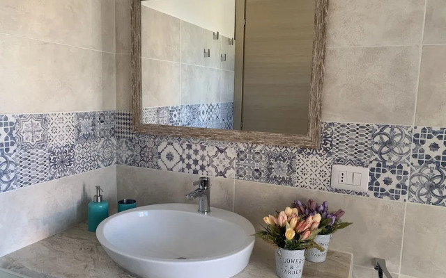 Mediterranean Sea Shell House 27