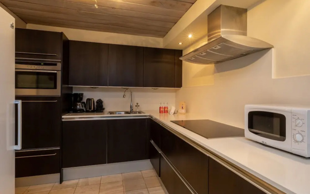 Charming Beach Villa With Thatched Roof