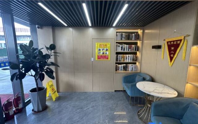 Super 8 Select Hotel