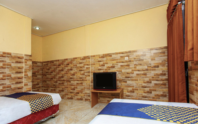 SPOT ON 2815 Hotel Damai