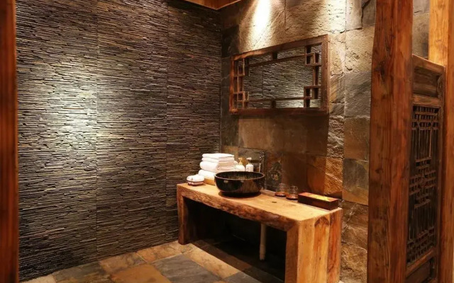 Mohe Log Hotel