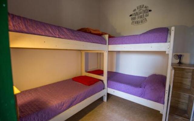 Hostel Aneley