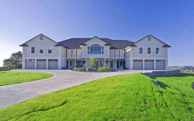 Sapphire Ridge