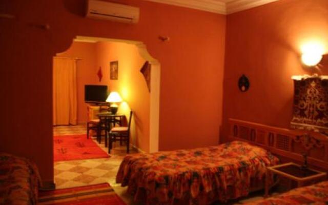Stargazing Hotel Sahara Sky