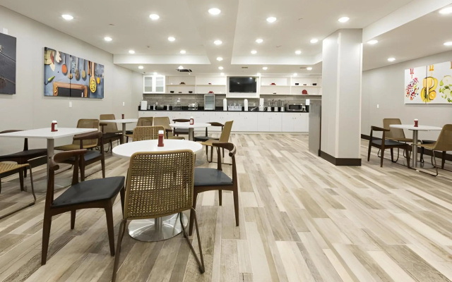 Hotel Ninety Five