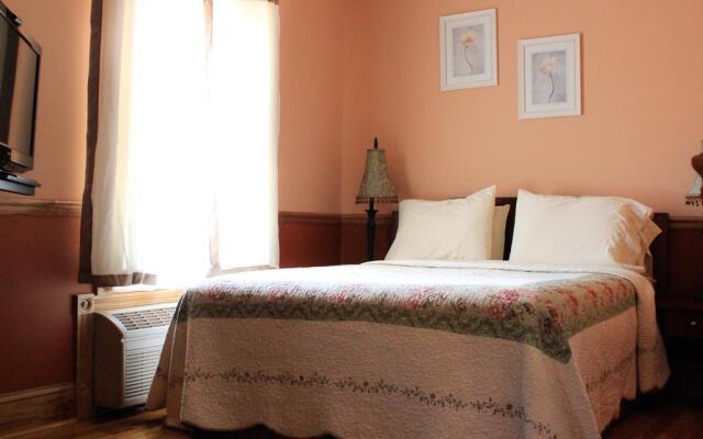 The Victorian-Candle Bed & Breakfast