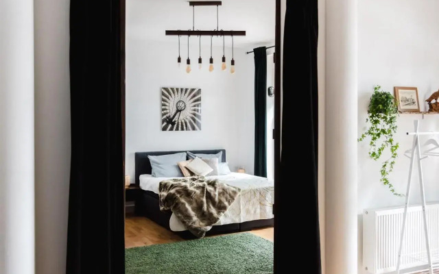 90sqm 2BR Design Gem - outdoor terrace