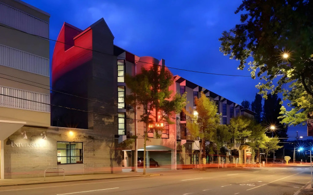 Staypineapple, University Inn, University District Seattle