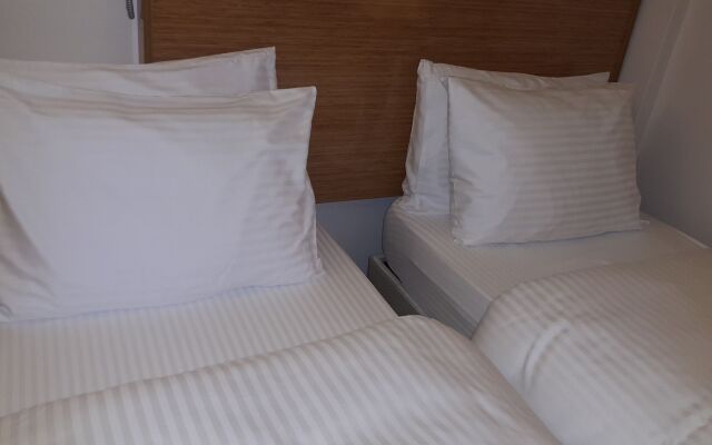 Liman Otel