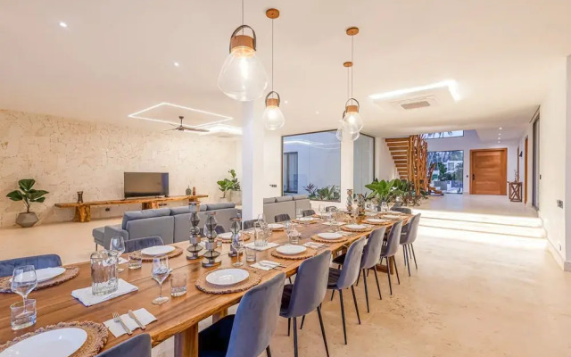 A Tale of Luxury Serenity and Oceanfront Bliss