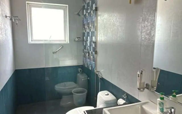 Jia 3 Candolim Goa-3bhk,nrBeach,Pool,Wifi,Bar table-Villa M by Moh Hospitality