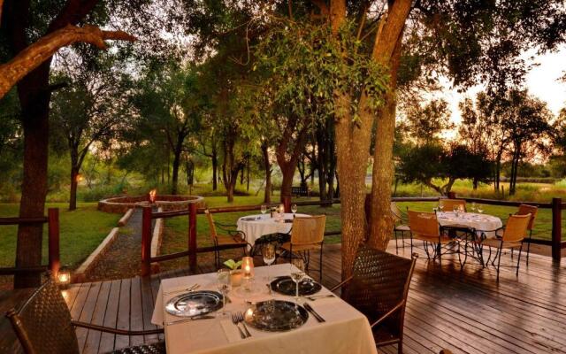 Black Rhino Game Lodge