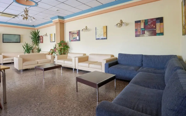 Hotel La Rueda 3000