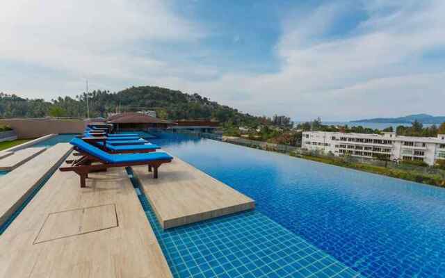 Aristo Resort Phuket 518 by Holy Cow