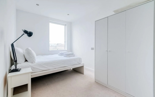 Modern Bermondsey Apartment