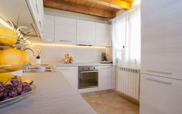 Beautiful Home in San Severino Marche with Pool