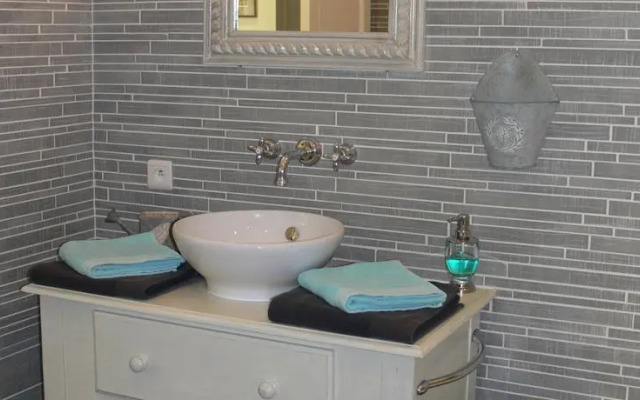 Maison dhôte la Tourette