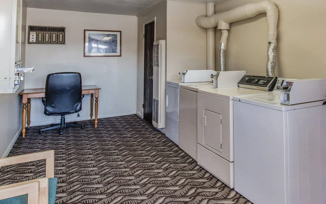 Econo Lodge Downtown