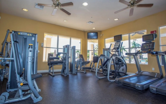 Magnificent 2 Bedroom Apartment Vista Cay Resort 107