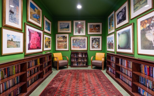 Hotel Girassol - Suite Hotel