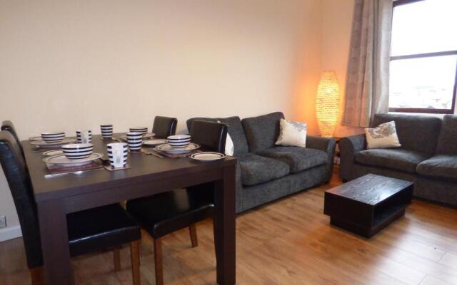 M9 Falkirk Apartment