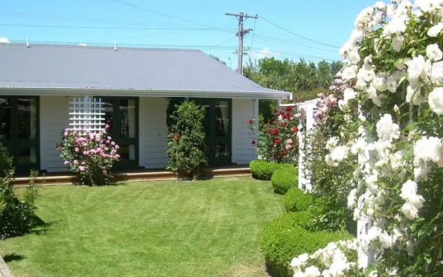 The Martinborough Connection