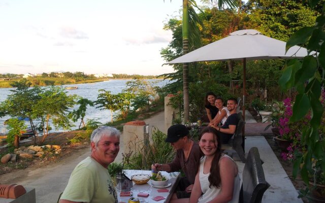 Homeland River Homestay