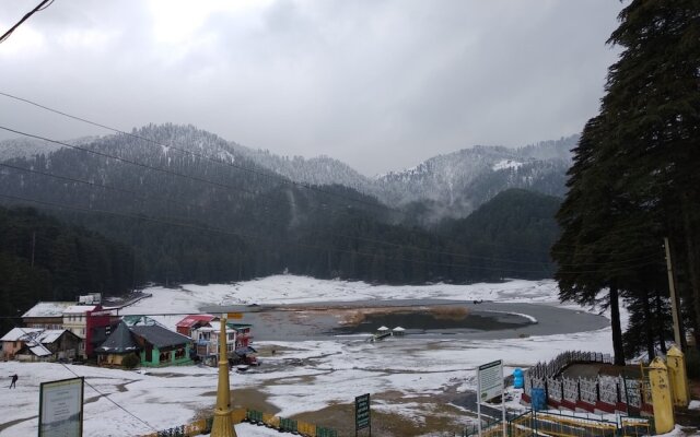 Hotel Gautam Khajjiar