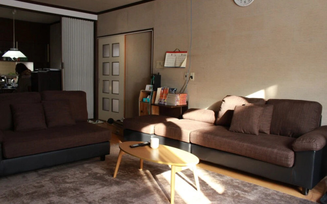 Chise House