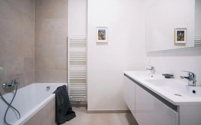 River View Residence - City Center