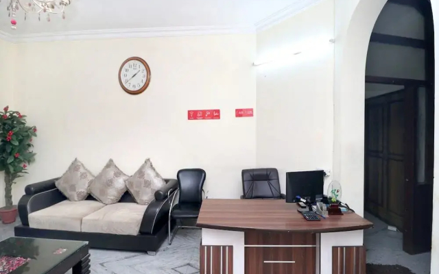 Treebo Trend Aditya & Kings