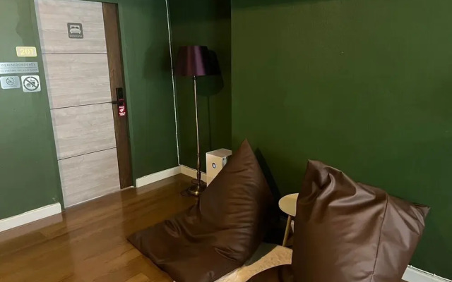 666 Cnx Hostel