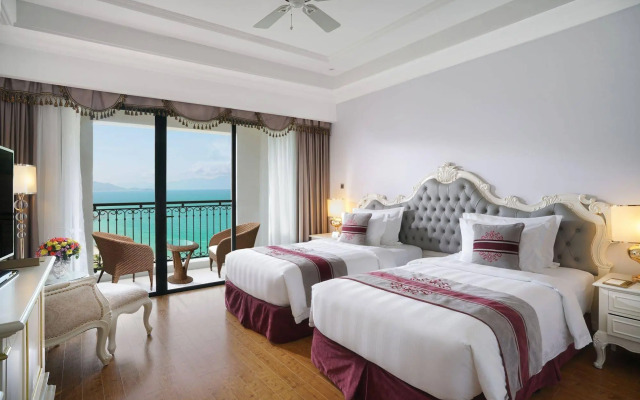 Vinpearl Golf Land Resort & Villas