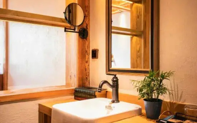 Jiuru Mountain Nomanbao Life Scene Hotel