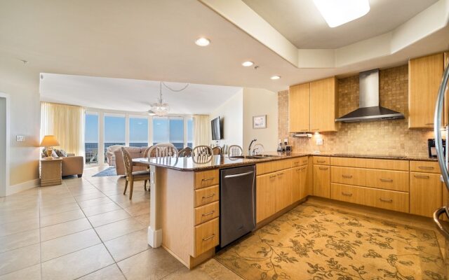 Crd0613 3 Bedroom Condo