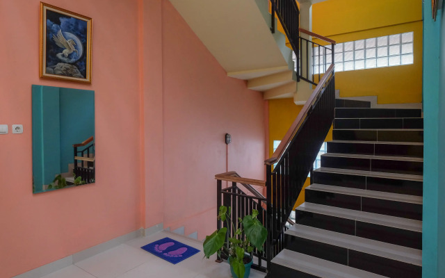 Sans Hotel Kumbang Yogyakarta by RedDoorz