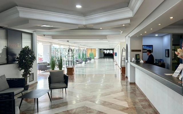 Hotel Bahía Sur