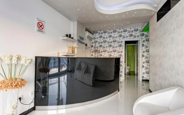 Tami Residence